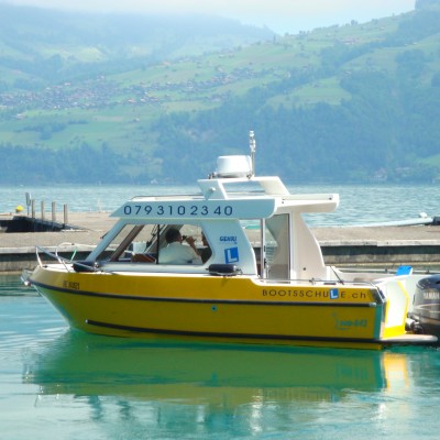 Auch Personen welche nicht im Kanton Bern ihren Wohnsitz haben können die praktische Bootsprüfung am Thunersee ablegen.