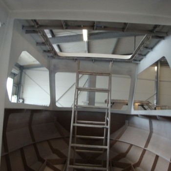 Unser LOON 642 Fahrschulschiff ist ein Unikat, es wurde speziell auf die Bedürfnisse der Bootsfahrschule und für die Motorbootprüfungen in der Schweiz gebaut.